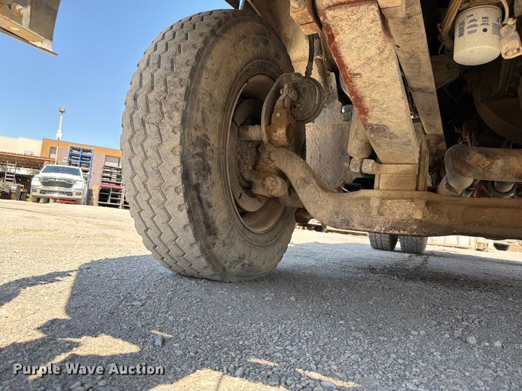 image for item FK4516 1991 Ford LA8000 water truck