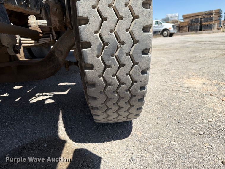 image for item FK4516 1991 Ford LA8000 water truck