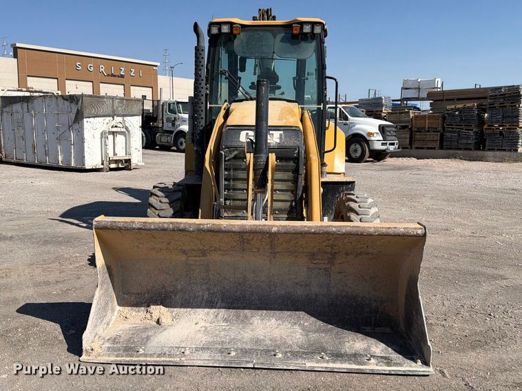 image for item FK4517 Caterpillar 420F2 backhoe