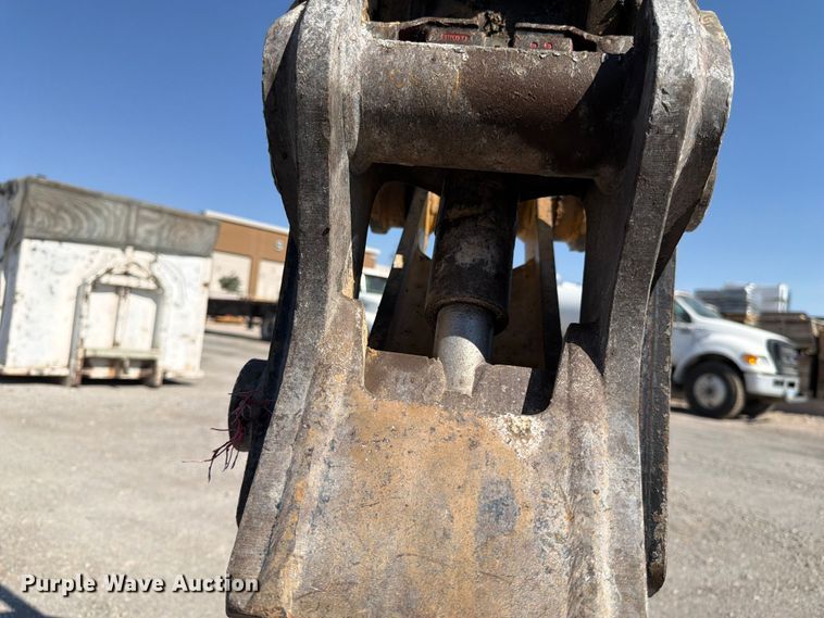 image for item FK4517 Caterpillar 420F2 backhoe