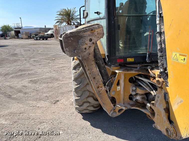 image for item FK4517 Caterpillar 420F2 backhoe