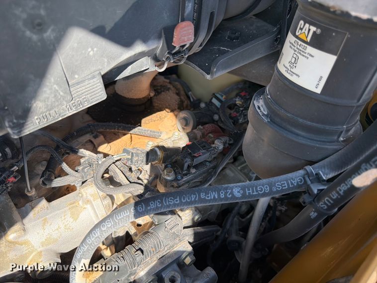 image for item FK4517 Caterpillar 420F2 backhoe