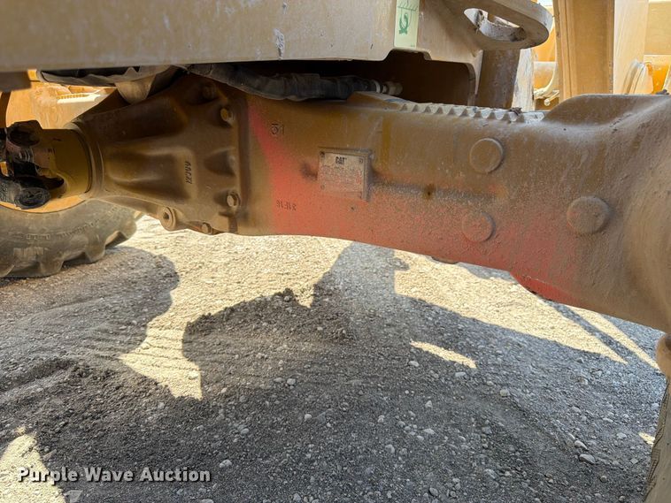 image for item FK4517 Caterpillar 420F2 backhoe