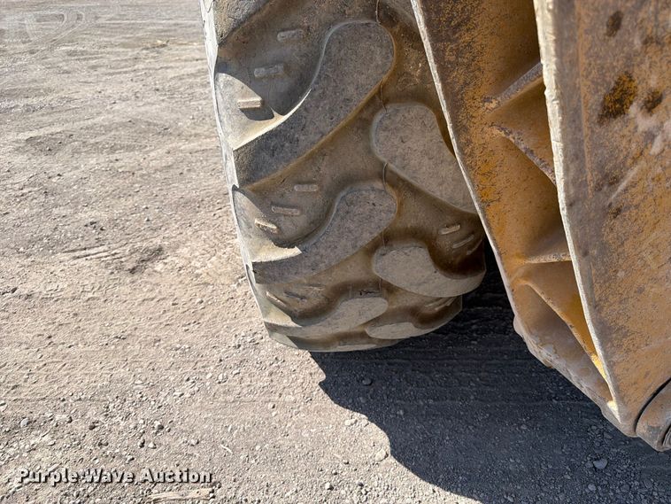 image for item FK4517 Caterpillar 420F2 backhoe