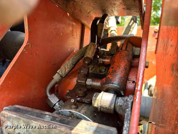 image for item FM6505 1999 Ditch Witch JT520 directional boring unit