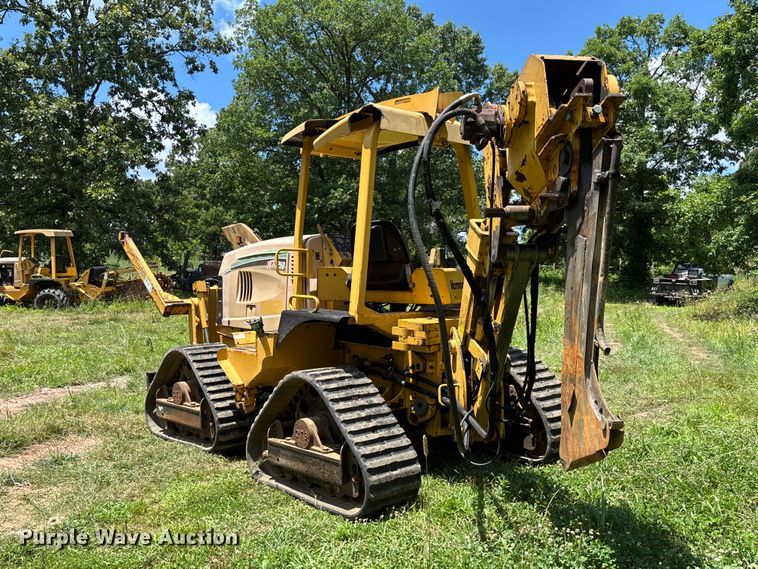 image for item FM6506 2008 Vermeer RTX1250 cable plow