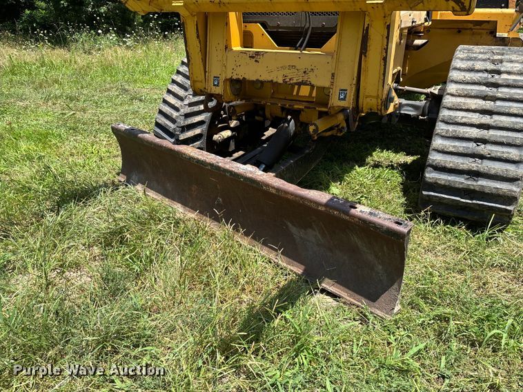 image for item FM6506 2008 Vermeer RTX1250 cable plow