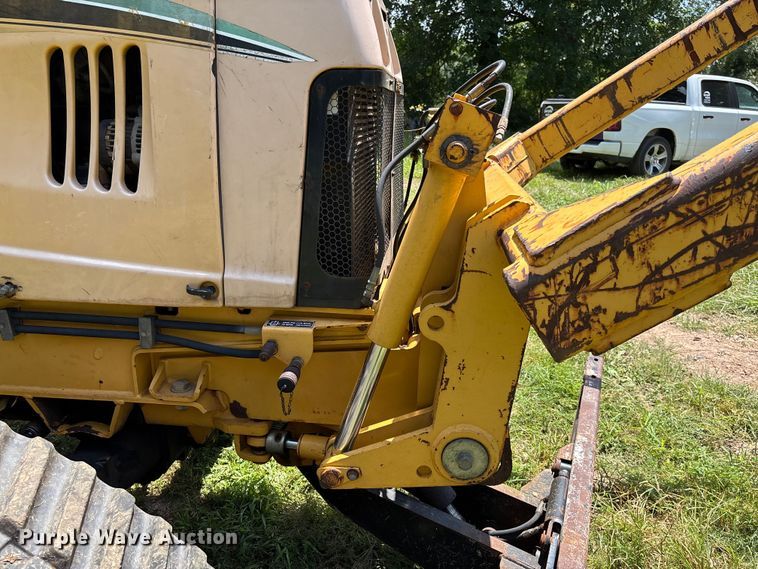 image for item FM6506 2008 Vermeer RTX1250 cable plow