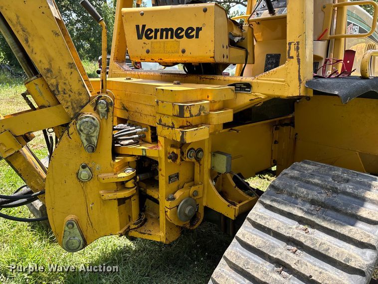 image for item FM6506 2008 Vermeer RTX1250 cable plow
