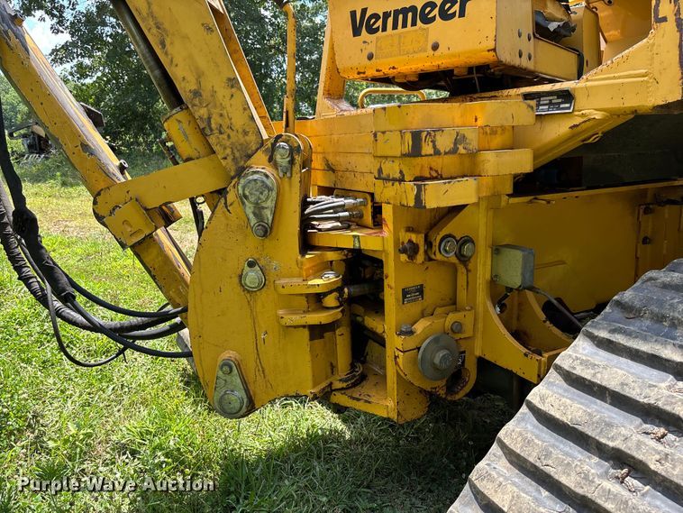 image for item FM6506 2008 Vermeer RTX1250 cable plow