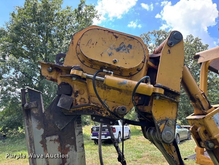 image for item FM6506 2008 Vermeer RTX1250 cable plow