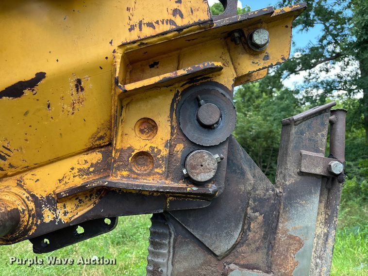 image for item FM6506 2008 Vermeer RTX1250 cable plow