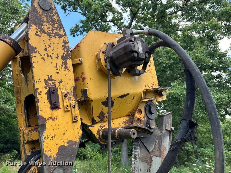 image for item FM6506 2008 Vermeer RTX1250 cable plow