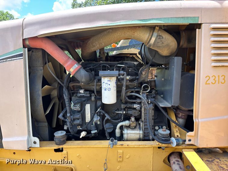 image for item FM6506 2008 Vermeer RTX1250 cable plow