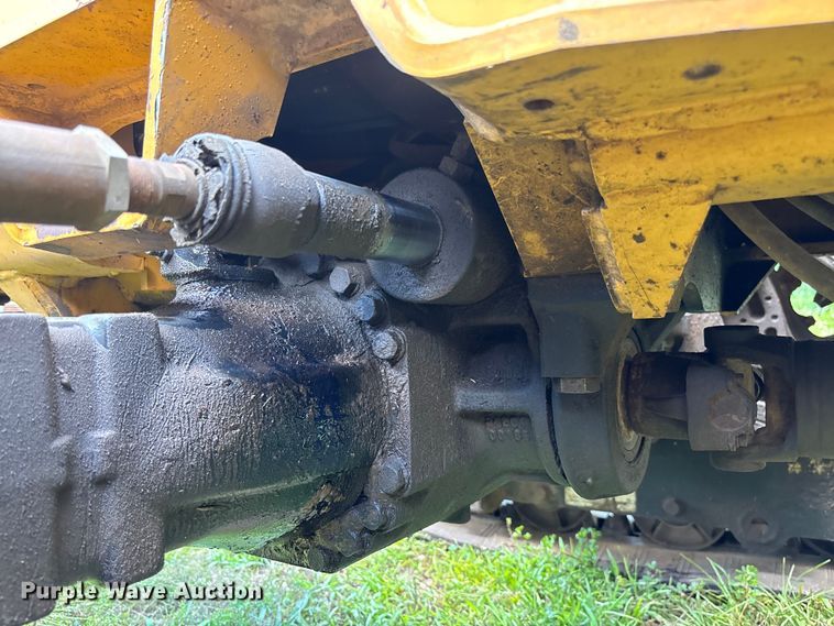 image for item FM6506 2008 Vermeer RTX1250 cable plow