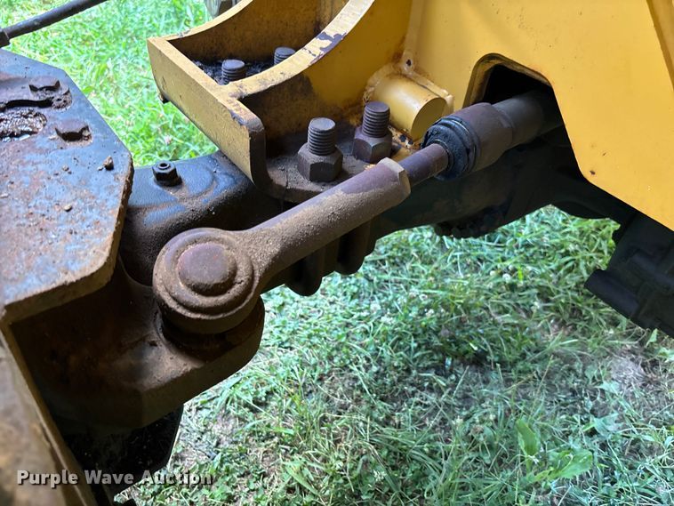 image for item FM6506 2008 Vermeer RTX1250 cable plow