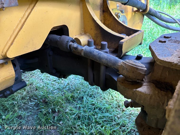 image for item FM6506 2008 Vermeer RTX1250 cable plow