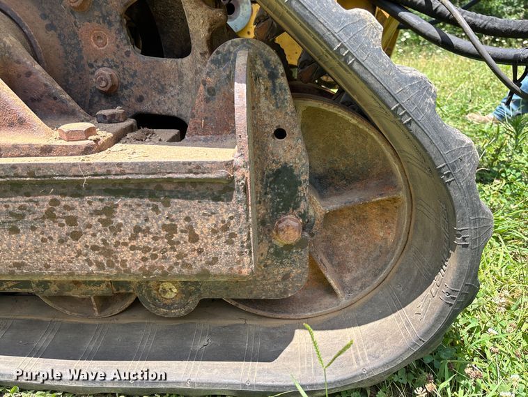 image for item FM6506 2008 Vermeer RTX1250 cable plow