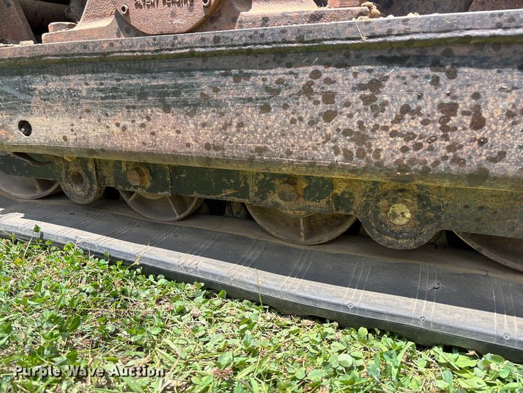 image for item FM6506 2008 Vermeer RTX1250 cable plow