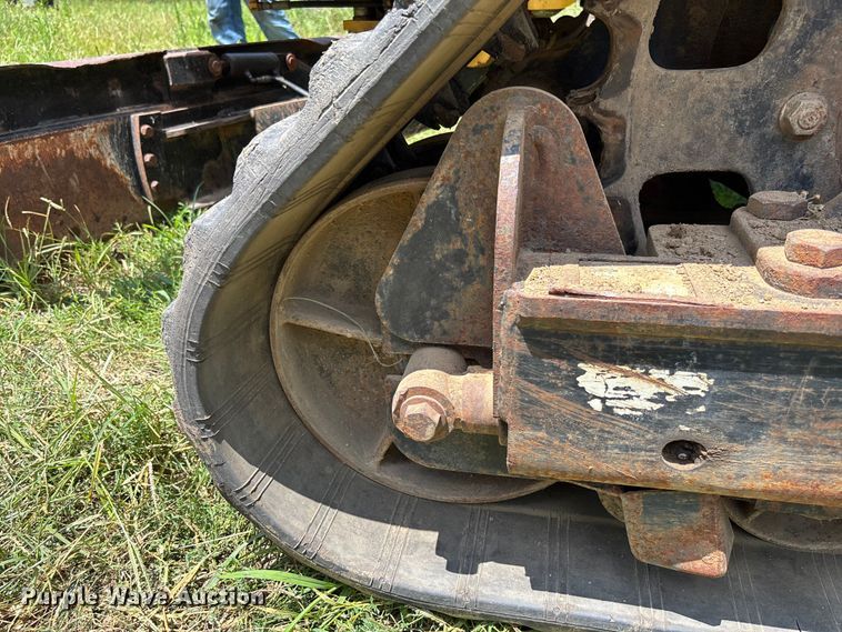 image for item FM6506 2008 Vermeer RTX1250 cable plow