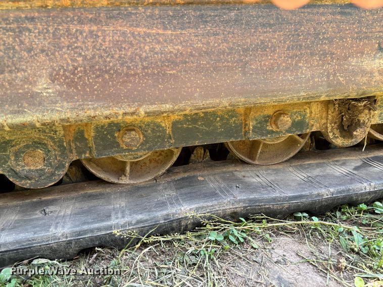 image for item FM6506 2008 Vermeer RTX1250 cable plow