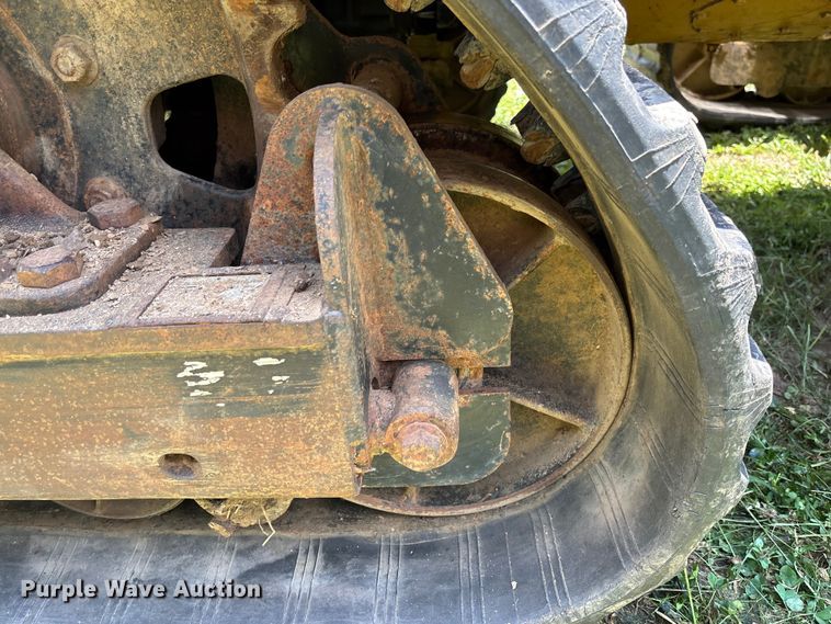 image for item FM6506 2008 Vermeer RTX1250 cable plow