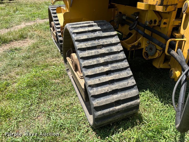 image for item FM6506 2008 Vermeer RTX1250 cable plow