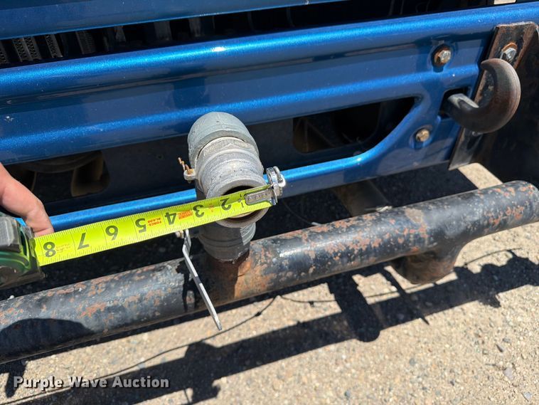image for item FM7548 2006 International 9200i water truck