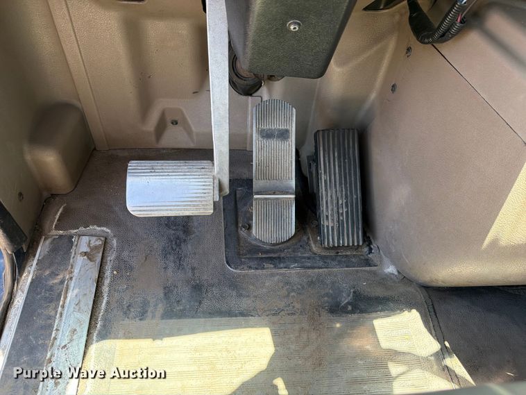 image for item FM7548 2006 International 9200i water truck