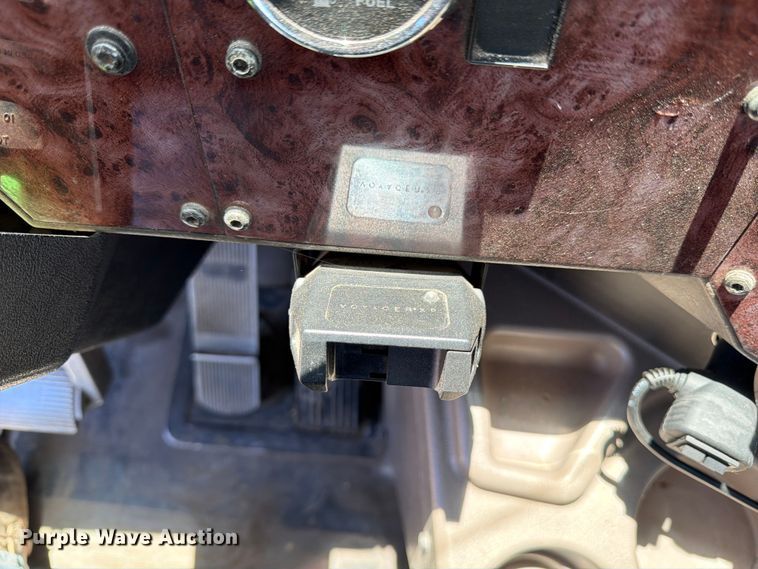 image for item FM7548 2006 International 9200i water truck