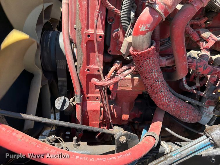 image for item FM7548 2006 International 9200i water truck