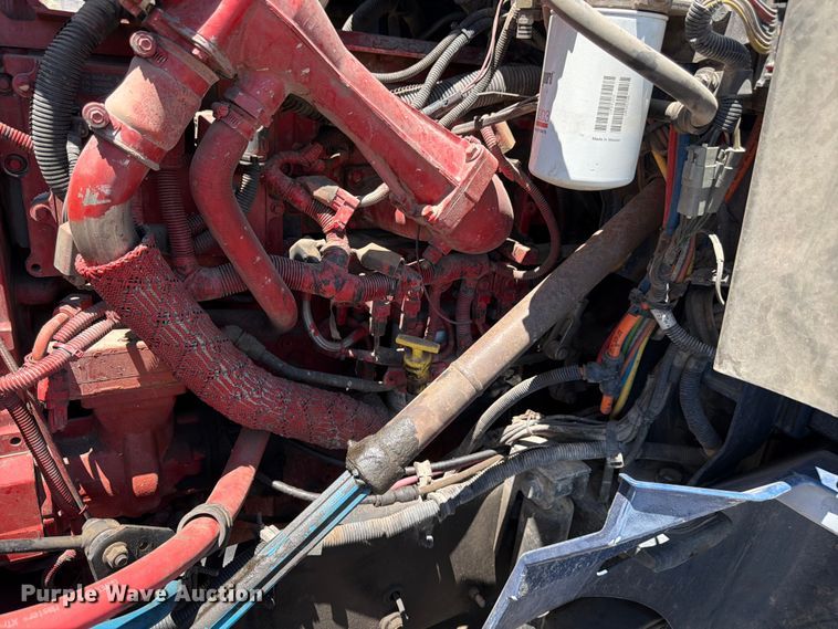 image for item FM7548 2006 International 9200i water truck