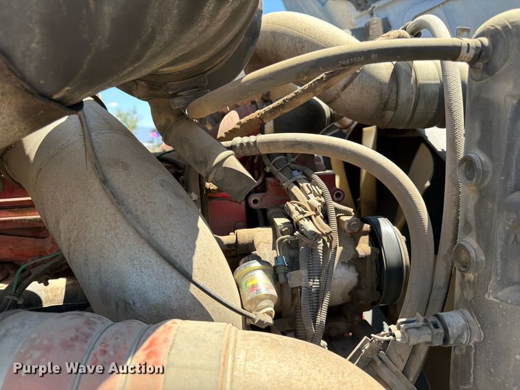 image for item FM7548 2006 International 9200i water truck
