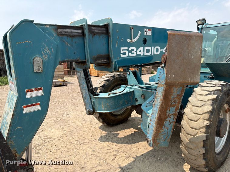 image for item FM7558 2004 Gradall 534D-10 telehandler