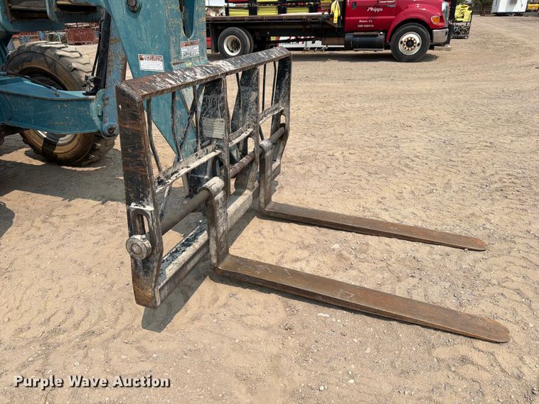 image for item FM7558 2004 Gradall 534D-10 telehandler