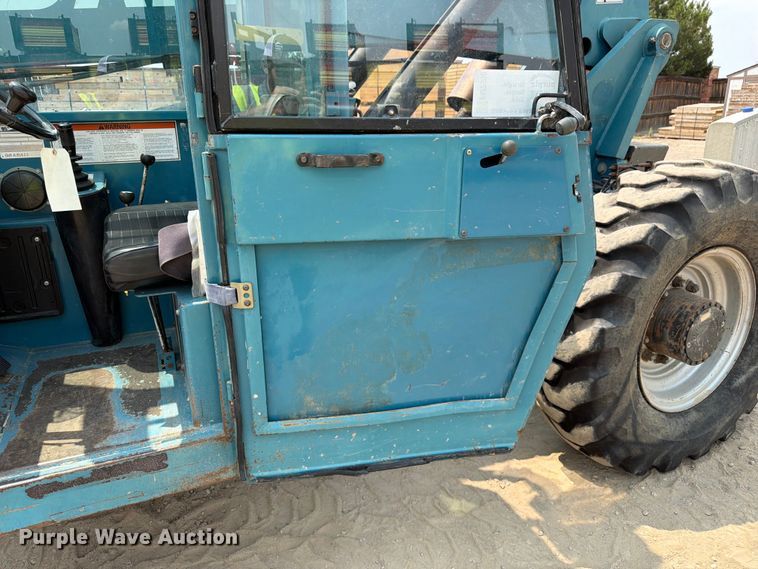 image for item FM7558 2004 Gradall 534D-10 telehandler