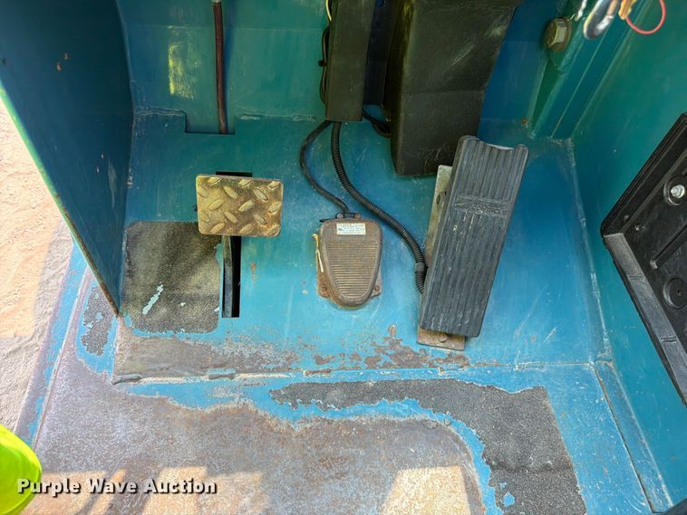 image for item FM7558 2004 Gradall 534D-10 telehandler