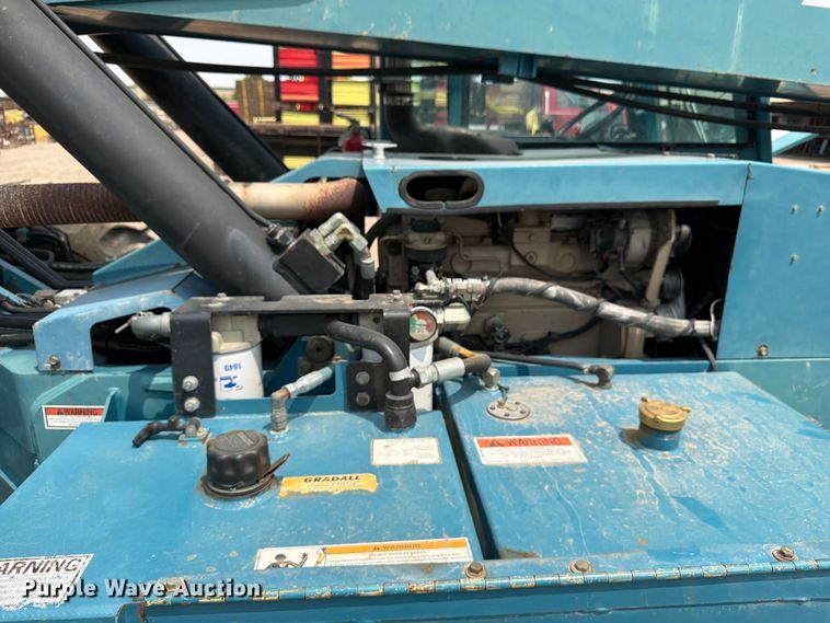 image for item FM7558 2004 Gradall 534D-10 telehandler