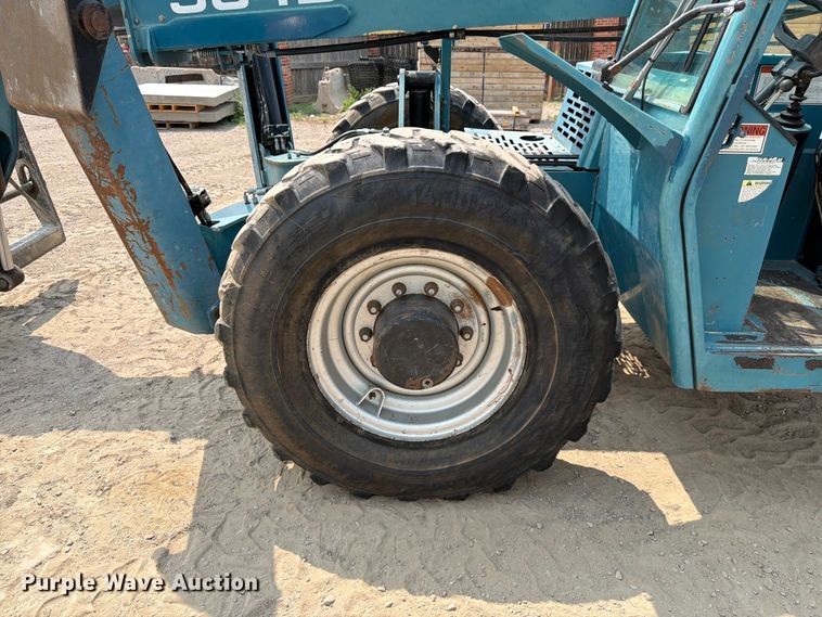 image for item FM7558 2004 Gradall 534D-10 telehandler