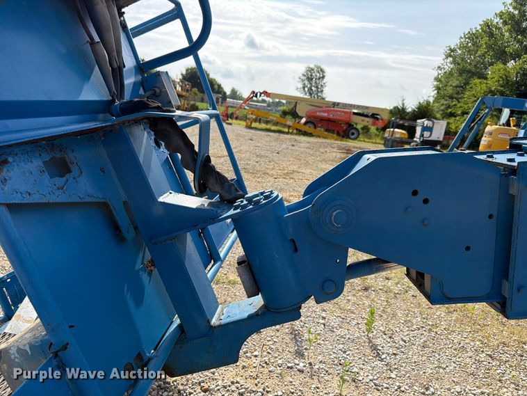 image for item FN2006 2014 Genie S-60X boom lift