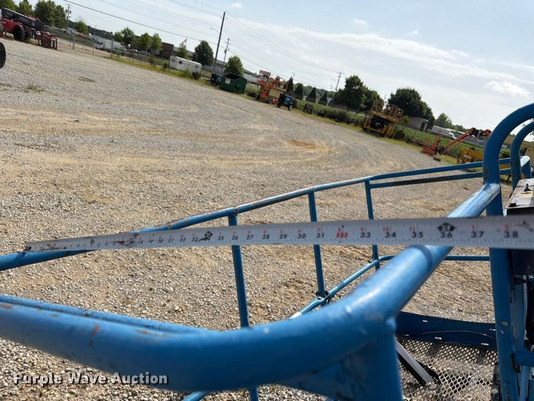 image for item FN2006 2014 Genie S-60X boom lift