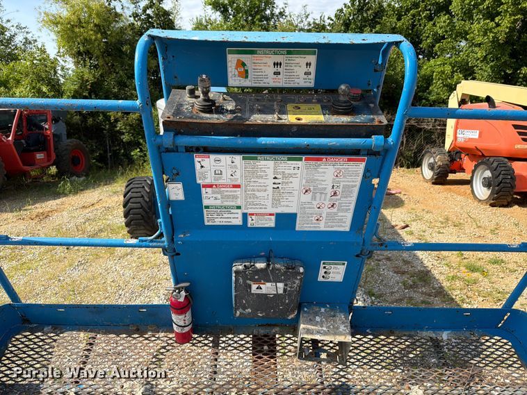 image for item FN2006 2014 Genie S-60X boom lift