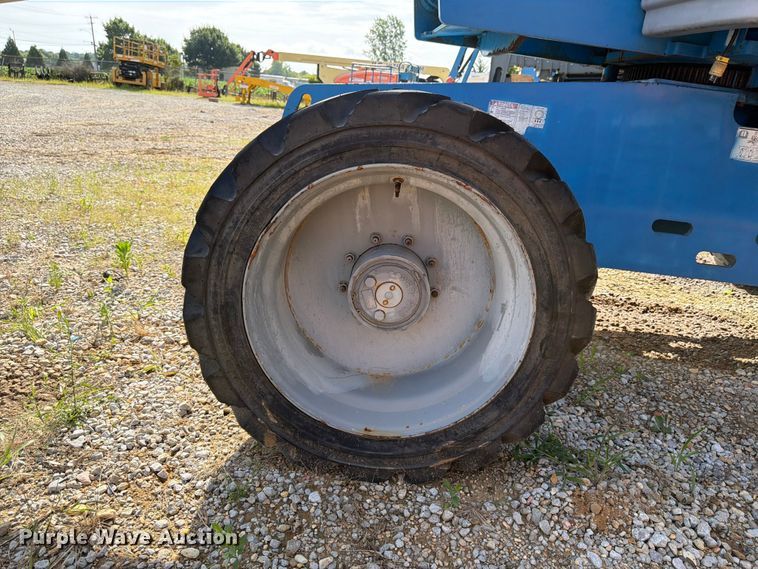 image for item FN2006 2014 Genie S-60X boom lift