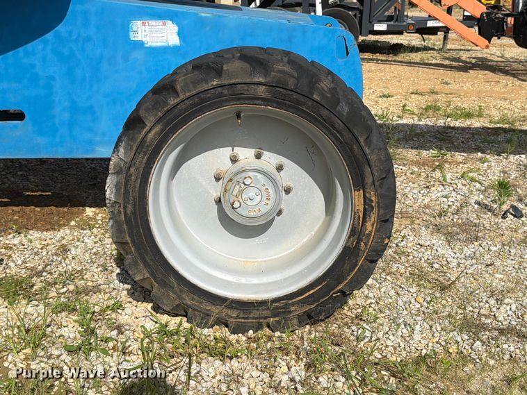 image for item FN2006 2014 Genie S-60X boom lift