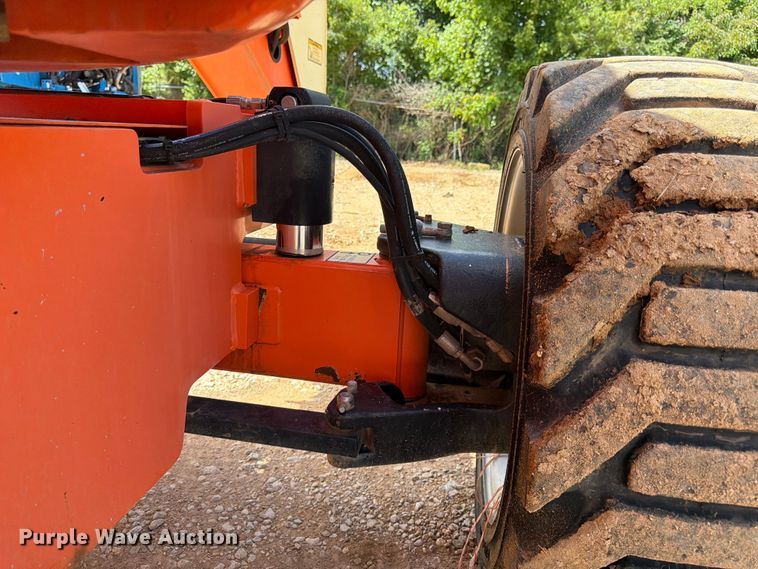 image for item FN2007 2014 JLG 600AJ boom lift