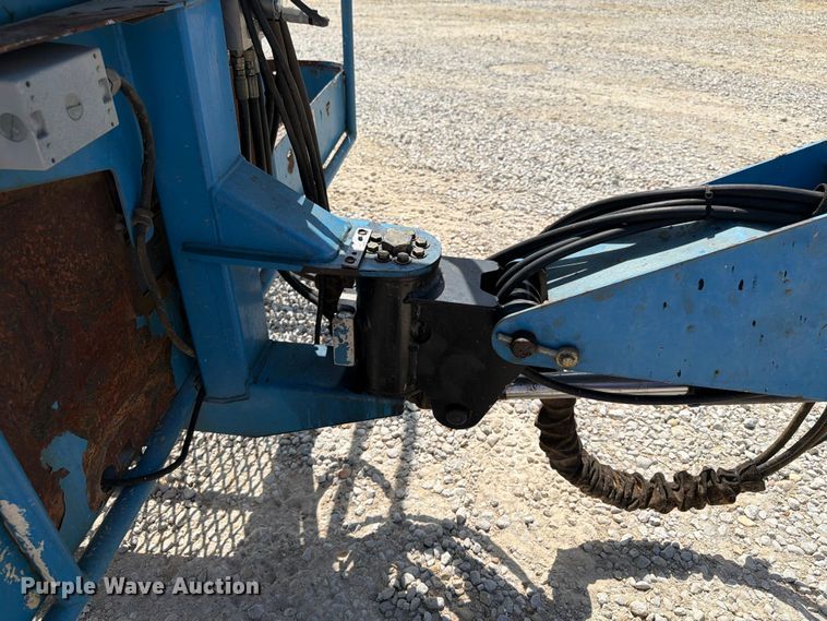 image for item FN2009 2013 Genie Z60 boom lift