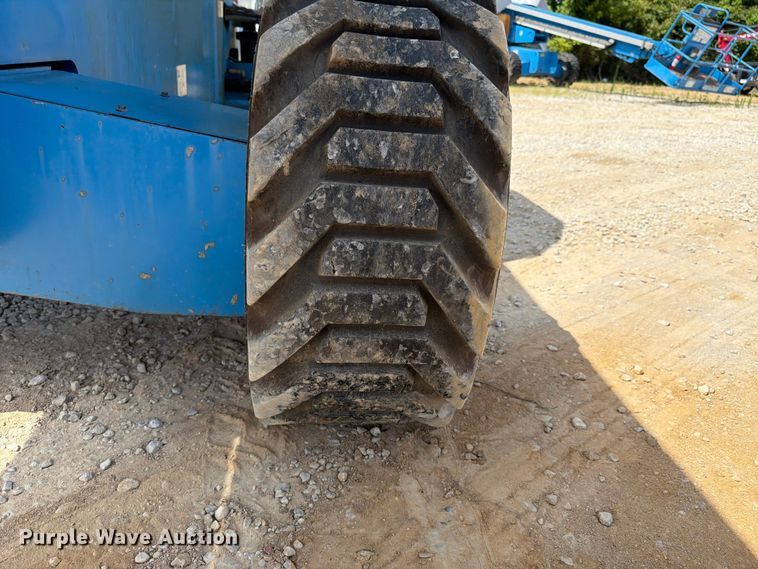 image for item FN2009 2013 Genie Z60 boom lift