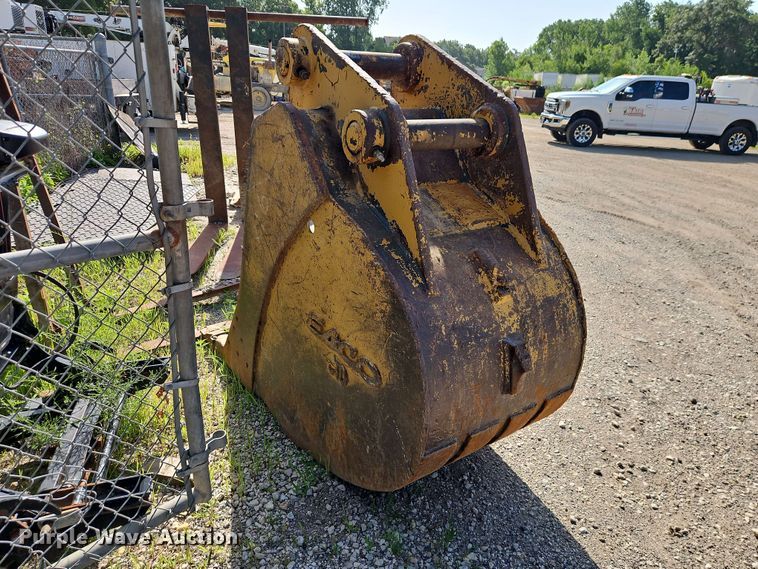 image for item FN5724 Esco PC400-3 excavator bucket