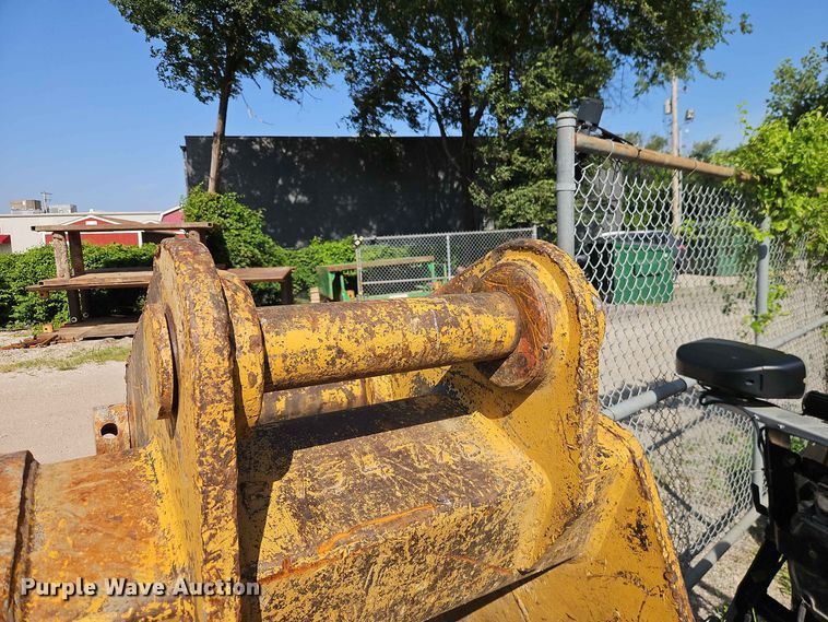 image for item FN5724 Esco PC400-3 excavator bucket