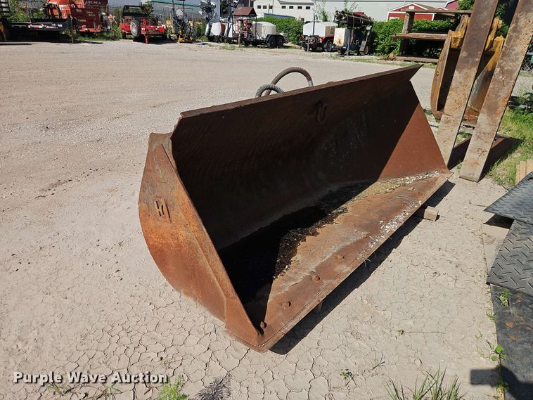 image for item FN5725 Balderson BIT36-3YQ side dump bucket